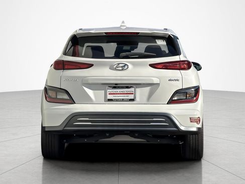 Used 2022 Hyundai Kona SEL w/ Convenience Package image 4
