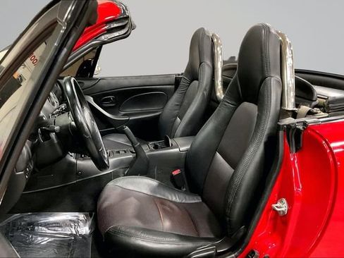 Used 2002 MAZDA MX-5 Miata image 24