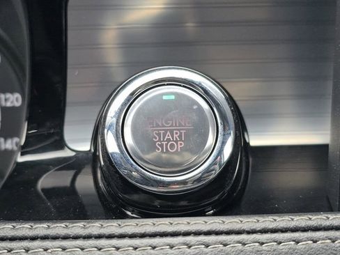 Used 2022 Lincoln Corsair AWD w/ Equipment Group 101A image 31