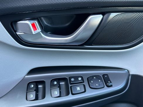 Used 2023 Hyundai Kona SEL w/ Cargo Package image 11