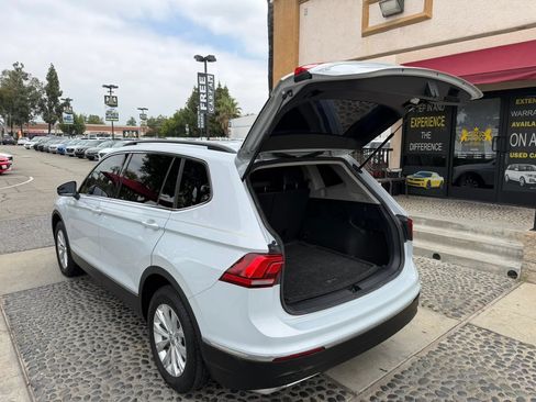 Used 2018 Volkswagen Tiguan SE AWD/4WD image 13