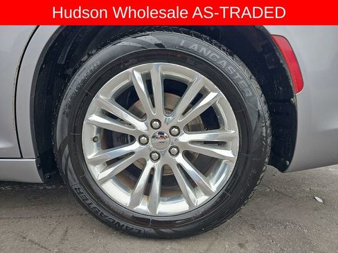 Used 2015 Chrysler 300 C RWD image 34