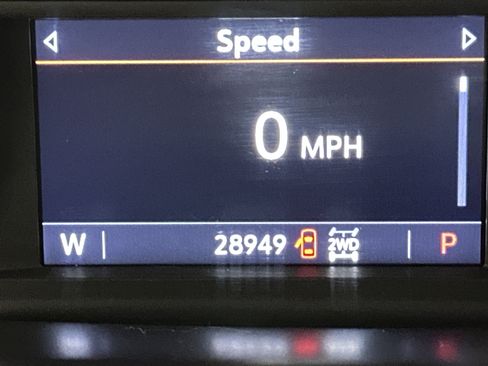 Used 2021 Chevrolet Silverado 1500 LT Trail Boss w/ Convenience Package II image 25