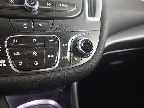 Used 2024 Chevrolet Malibu LT image 44