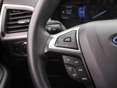 Certified 2024 Ford Edge SEL image 11