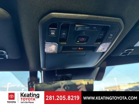 Used 2025 Toyota Tundra Platinum AWD/4WD image 22