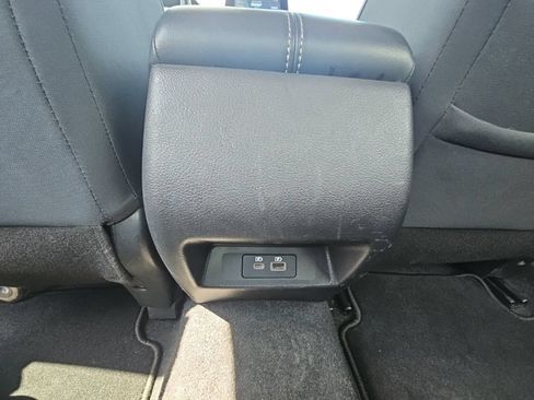 Used 2025 Nissan Altima 2.5 SV FWD image 27