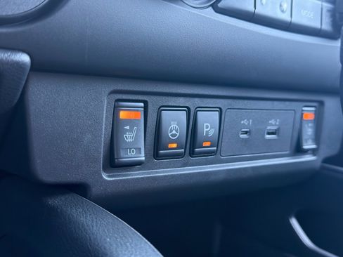 Used 2026 Nissan Frontier SV w/ All-Weather Content Package image 18