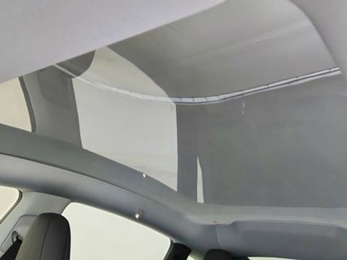 Used 2026 Tesla Model Y Premium image 54