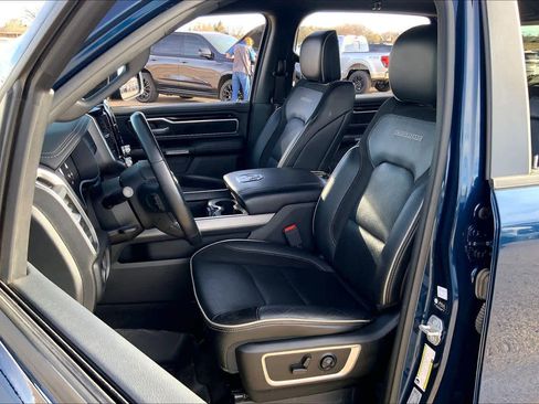 Used 2021 RAM 1500 Laramie w/ Sport Appearance Package image 7