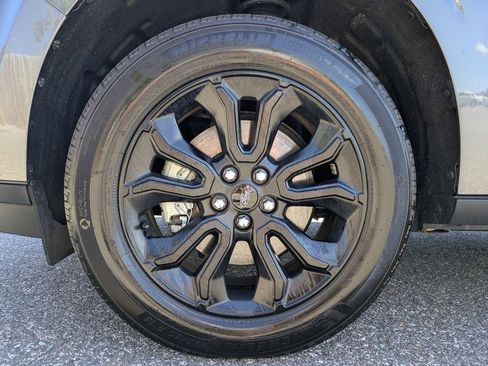 Certified 2024 Ford Maverick Lariat w/ Black Appearance Package image 10