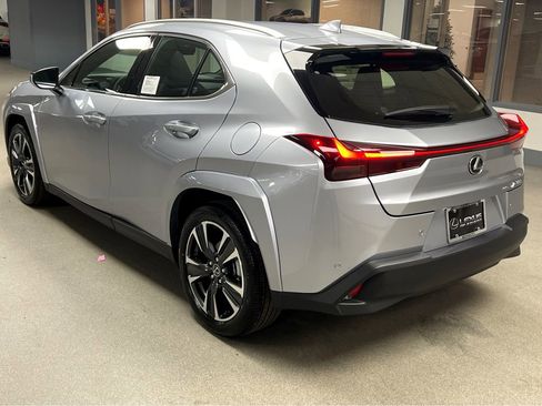 New 2026 Lexus UX 300h AWD image 5