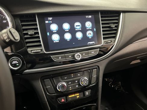 Used 2020 Buick Encore Preferred AWD/4WD image 18