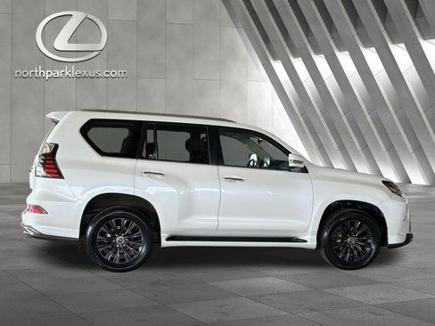 Certified 2023 Lexus GX 460 Premium w/ Accessory Package AWD/4WD image 4