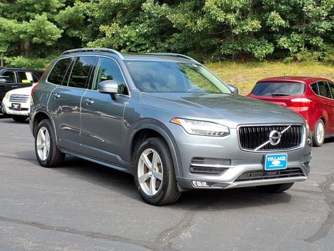 Used 2019 Volvo XC90 T5 Momentum w/ Multimedia Package AWD/4WD image 1