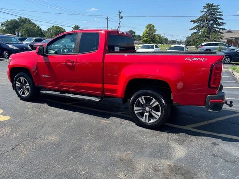 Used 2018 Chevrolet Colorado W/T w/ Custom Special Edition AWD/4WD image 6