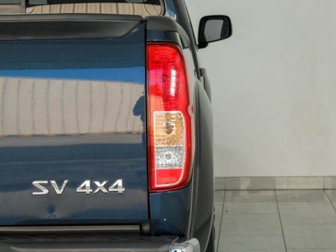 Used 2016 Nissan Frontier SV image 43