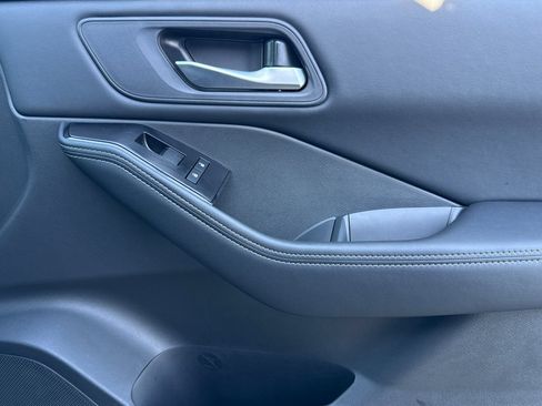Used 2026 Nissan Rogue SV FWD image 22