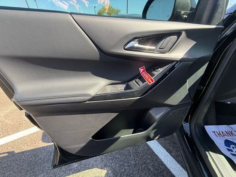 Used 2025 Chevrolet Equinox LT image 7