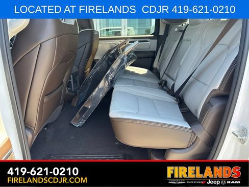 New 2026 RAM 1500 Laramie AWD/4WD image 10