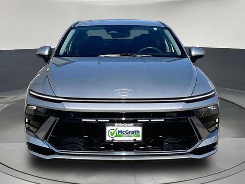 Used 2025 Hyundai Sonata SEL FWD image 2