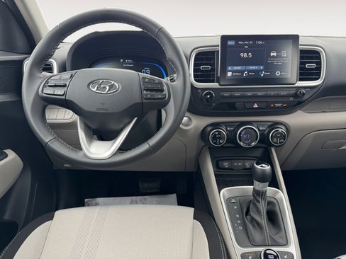 New 2026 Hyundai Venue SEL FWD image 10