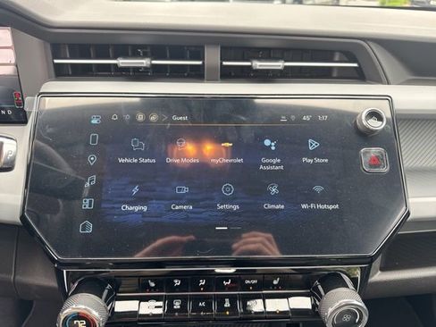 New 2027 Chevrolet Bolt LT FWD image 24