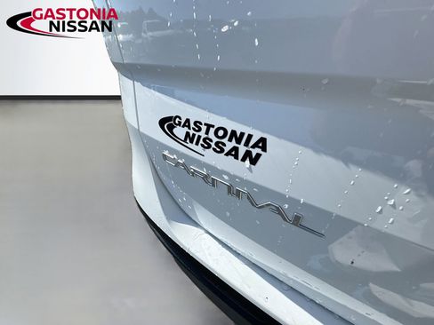 Used 2024 Kia Carnival SX FWD image 44