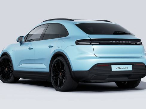Certified 2025 Porsche Macan 4 Electric AWD/4WD image 4