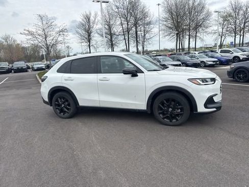 Certified 2024 Honda HR-V Sport image 10