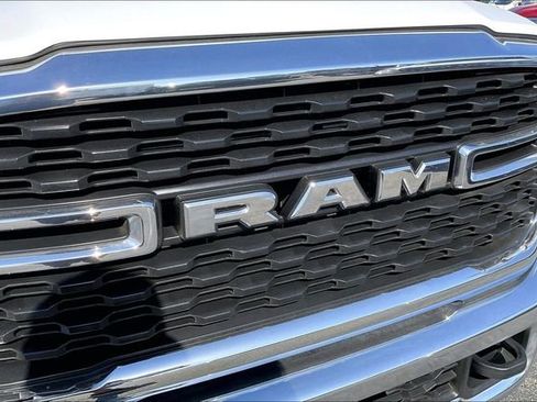 Used 2024 RAM 3500 Big Horn AWD/4WD image 30