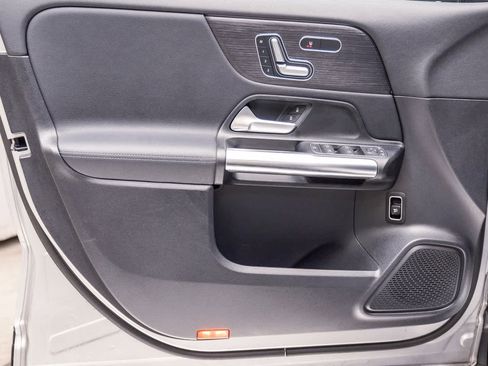 Certified 2022 Mercedes-Benz GLA 250 image 21