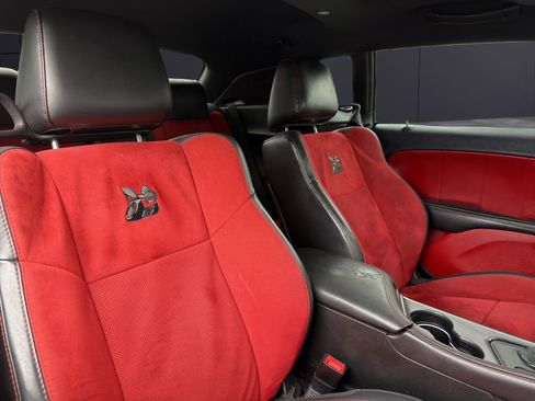 Used 2017 Dodge Challenger R/T Scat Pack w/ Leather Interior Group image 14