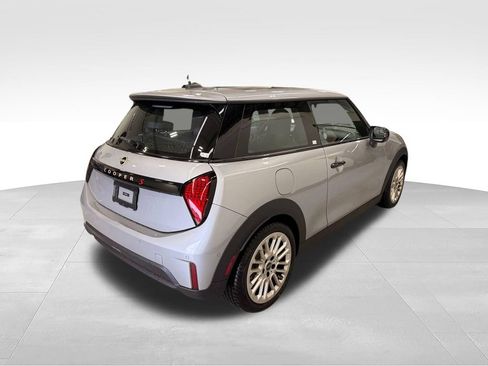 Used 2025 MINI Cooper S FWD image 6