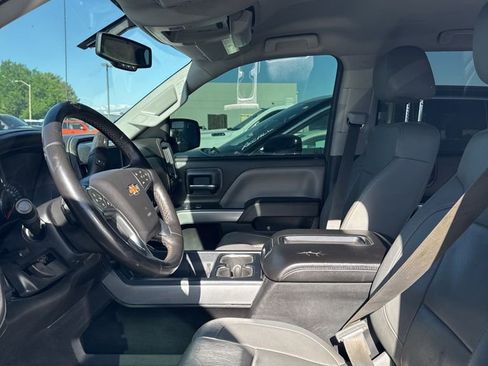 Used 2015 Chevrolet Silverado 1500 LTZ Z71 w/ LTZ Plus Package AWD/4WD image 4