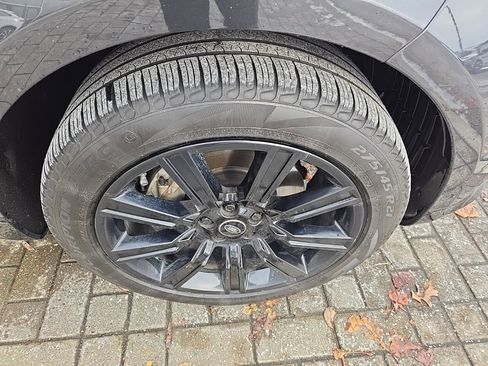 Used 2021 Land Rover Range Rover Sport HSE Silver Edition image 11