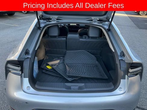 Used 2025 Toyota Prius Plug-In Hybrid FWD image 18