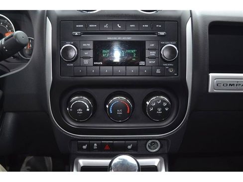 Used 2016 Jeep Compass High Altitude image 21