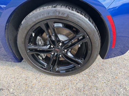 Used 2017 Chevrolet Corvette Stingray Coupe w/ 1LT RWD image 16