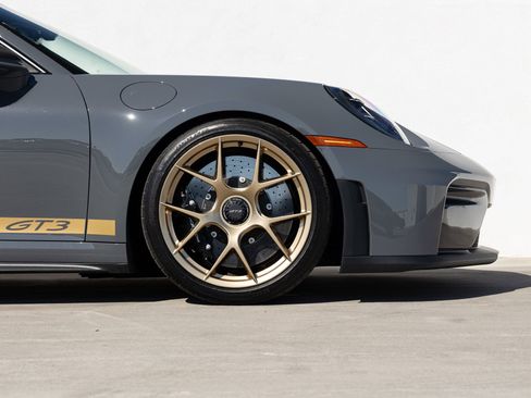 Certified 2025 Porsche 911 GT3 RWD image 11