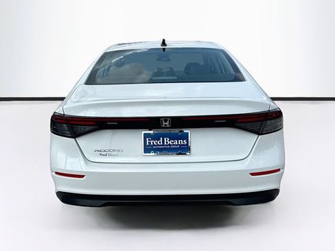 Certified 2025 Honda Accord SE image 7
