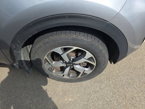 Used 2020 Kia Sportage LX AWD/4WD image 4