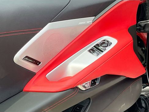 Used 2022 Chevrolet Corvette Stingray Preferred Cpe w/ Z51 Performance Package RWD image 18