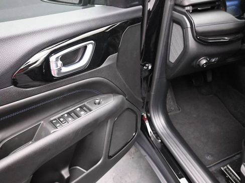 New 2026 Jeep Compass Latitude AWD/4WD image 14