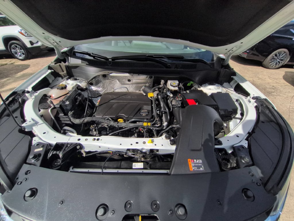 Used 2026 Chevrolet Trax LT FWD image 34