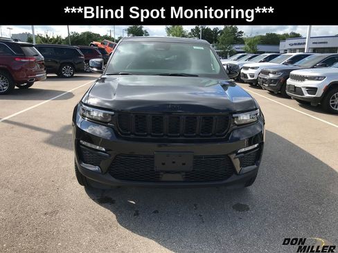 New 2025 Jeep Grand Cherokee Limited w/ Black Appearance Package image 2