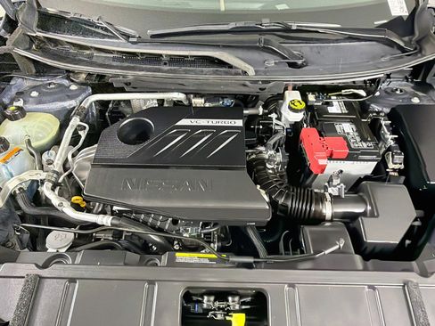 Used 2025 Nissan Rogue SV FWD image 32