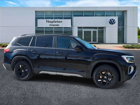 New 2026 Volkswagen Atlas Peak Edition AWD/4WD image 4