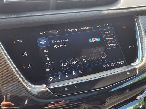 Used 2024 Cadillac XT6 Sport w/ Platinum Package AWD/4WD image 8