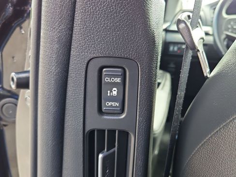 Used 2024 Honda Odyssey EX-L image 31